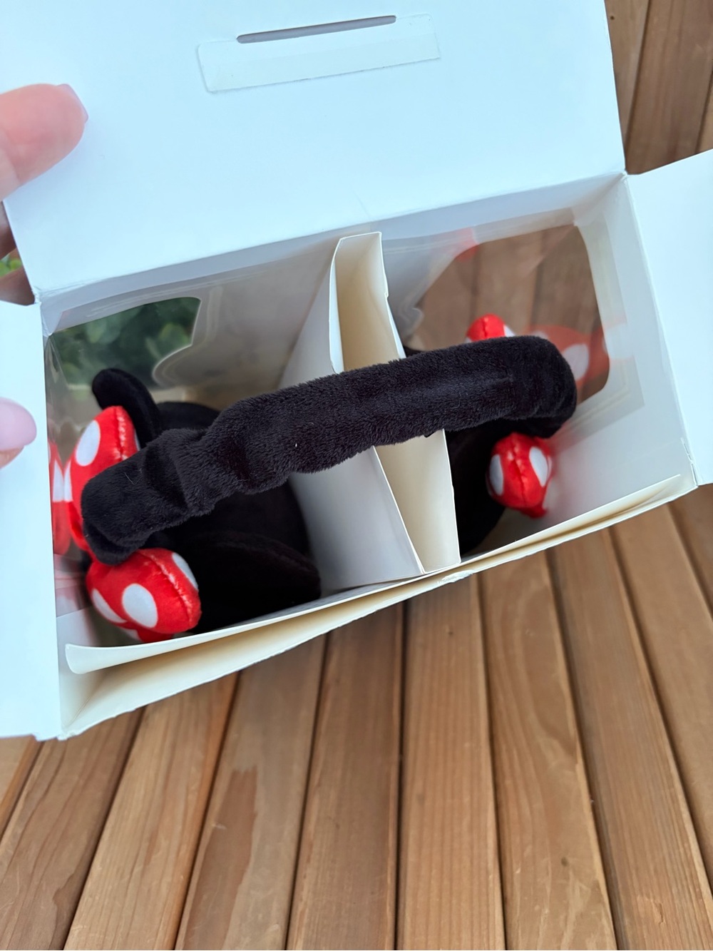 Disney Minnie Mouse Plush Wired Headphones - NIB - Picture 3 of 7